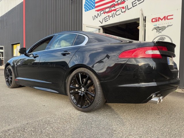 Jaguar XF - Photo 6