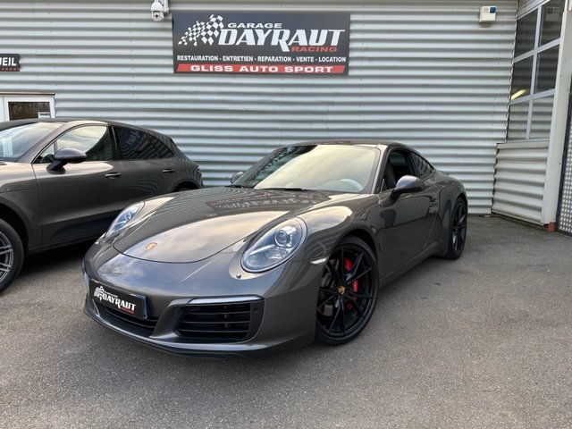 Porsche 911 - Photo 1