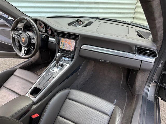 Porsche 911 - Photo 11