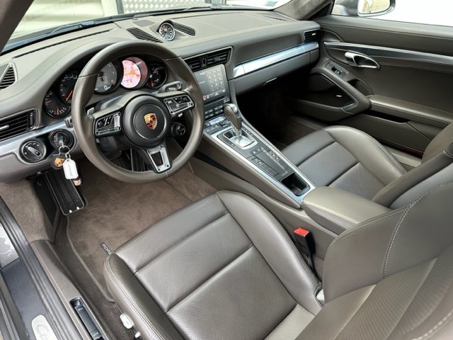 Porsche 911 - Photo 7