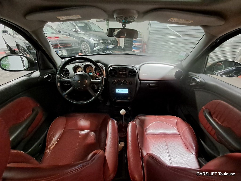 Chrysler PT Cruiser - Photo 12