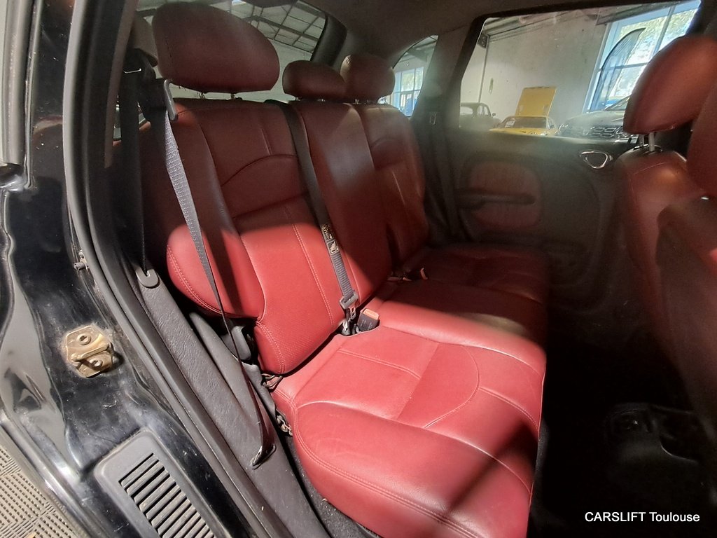 Chrysler PT Cruiser - Photo 8