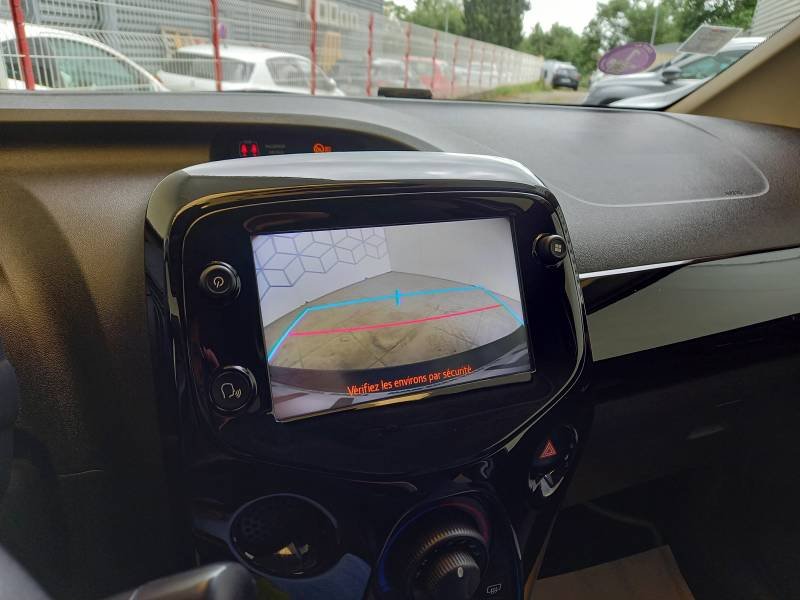 Toyota Aygo - Photo 12