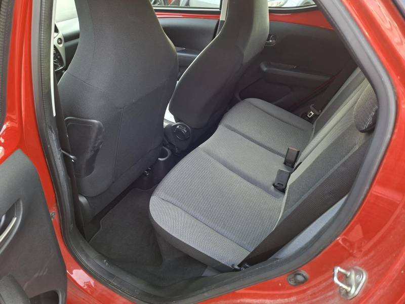 Toyota Aygo - Photo 9