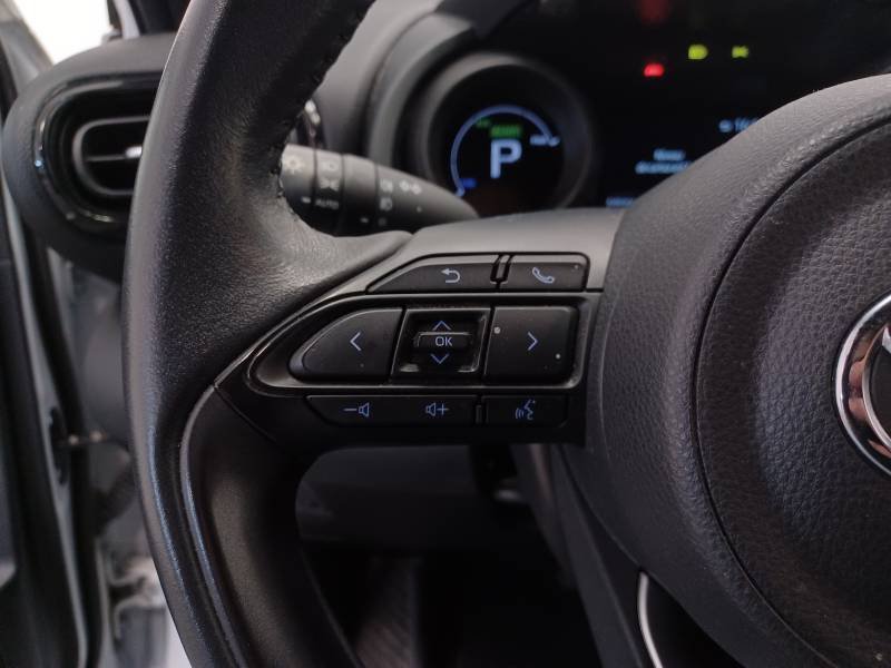 Toyota Yaris - Photo 18