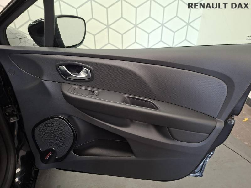 Renault Clio - Photo 17