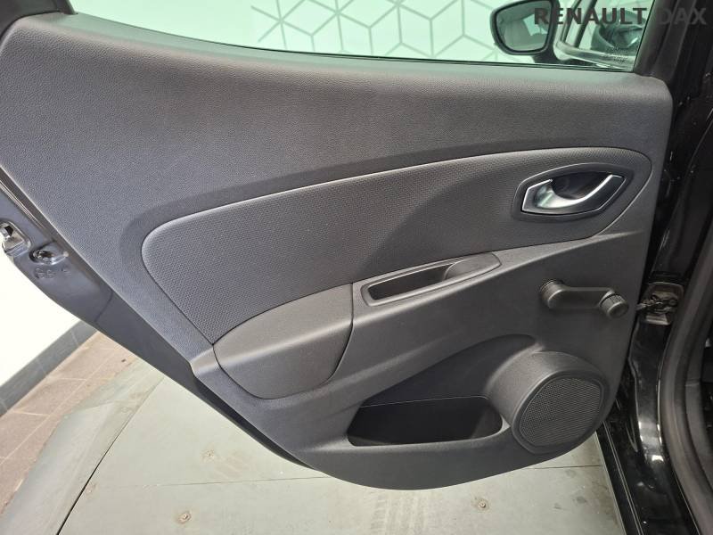 Renault Clio - Photo 24