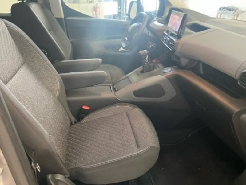 Peugeot Rifter - Photo 13