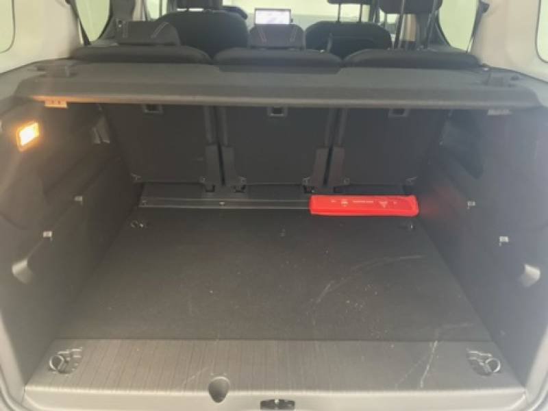 Peugeot Rifter - Photo 16