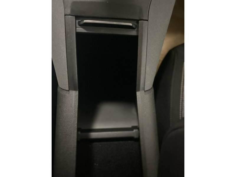 Peugeot Rifter - Photo 23