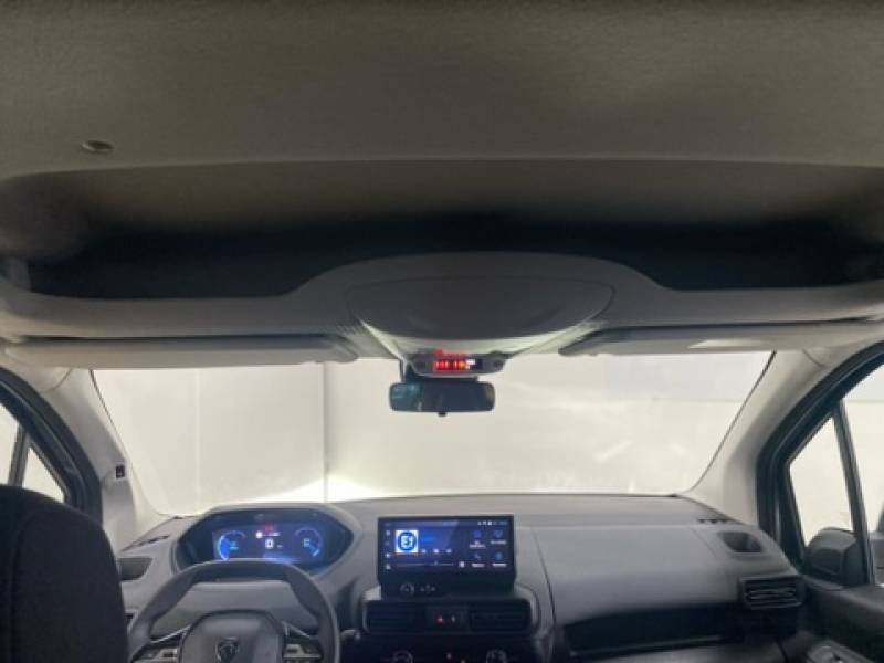Peugeot Rifter - Photo 28