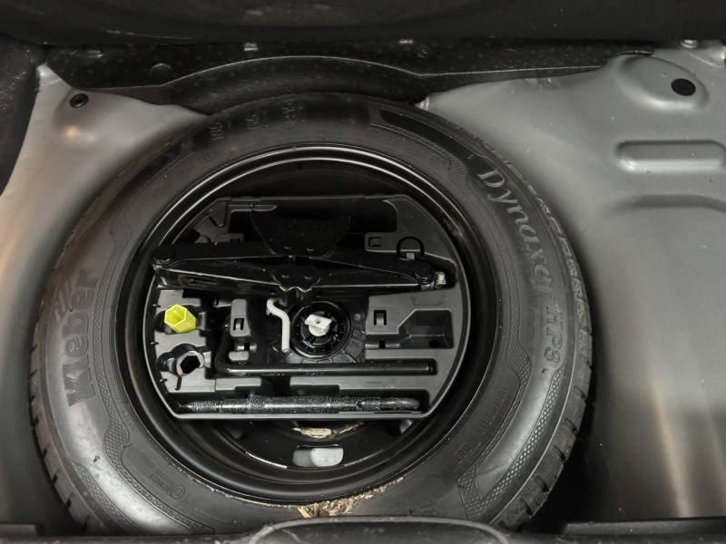 Peugeot 208 - Photo 12