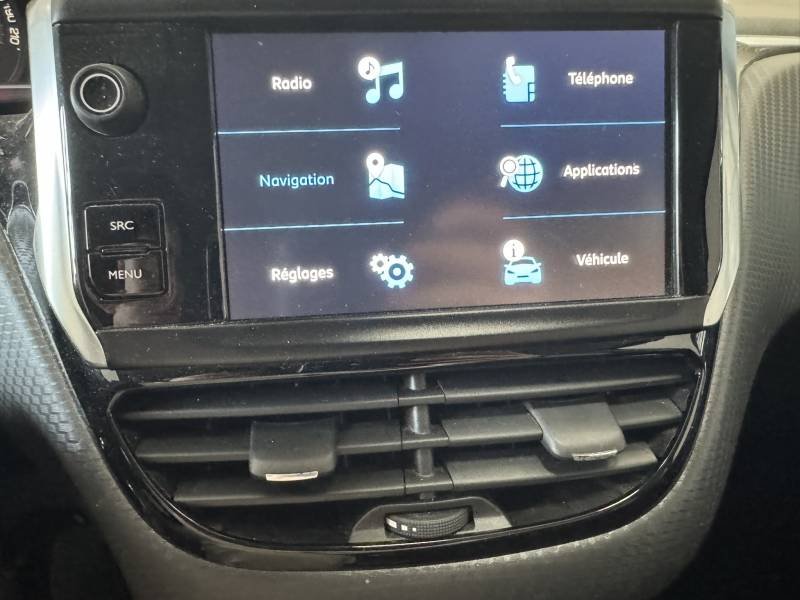 Peugeot 208 - Photo 26