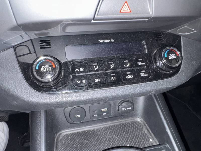 Kia Sportage - Photo 24