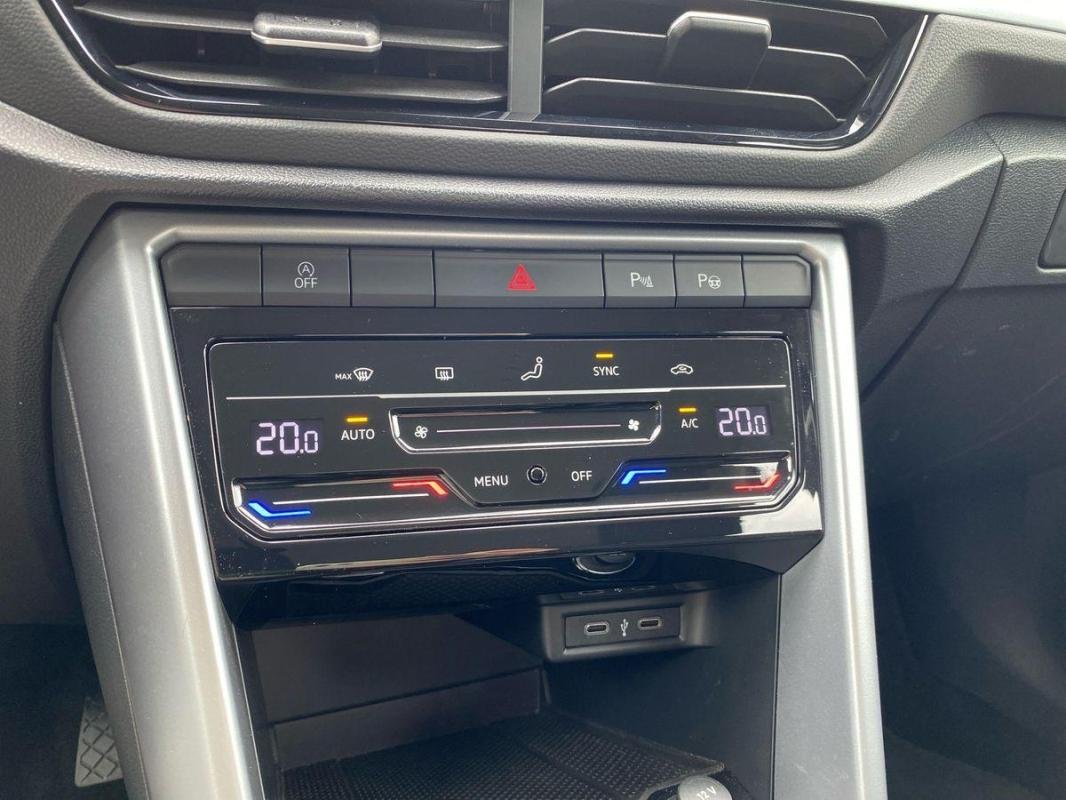 Volkswagen T-Roc - Photo 20