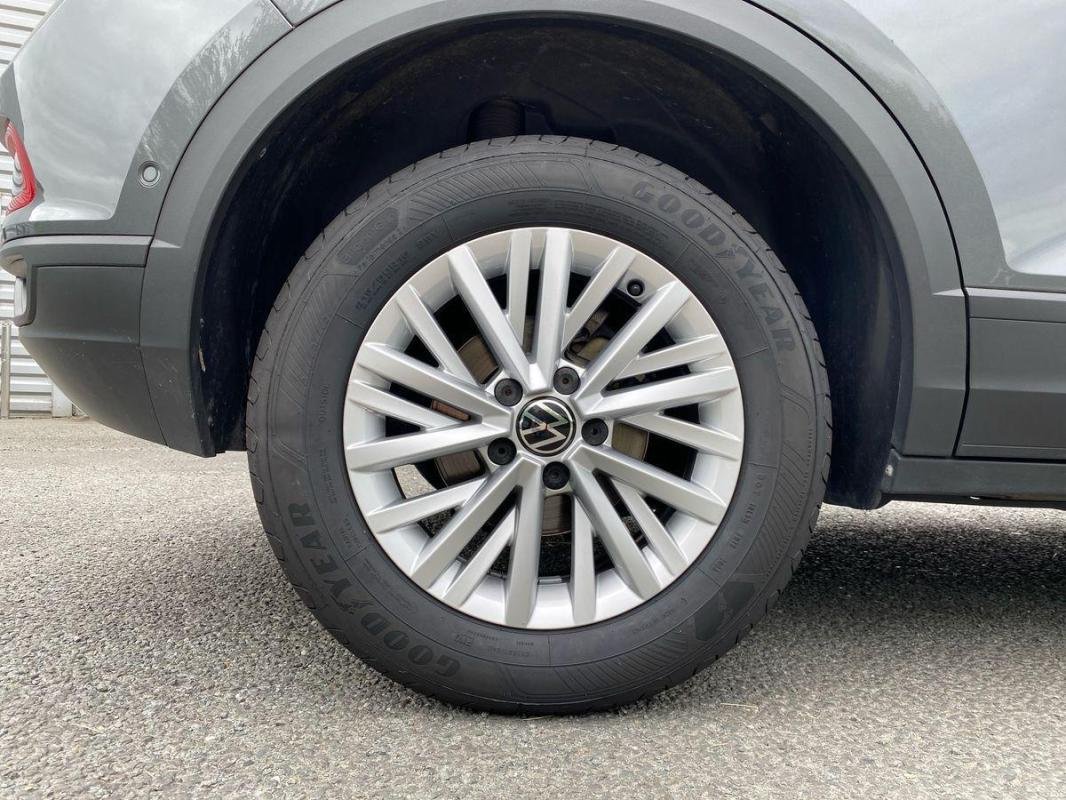 Volkswagen T-Roc - Photo 29