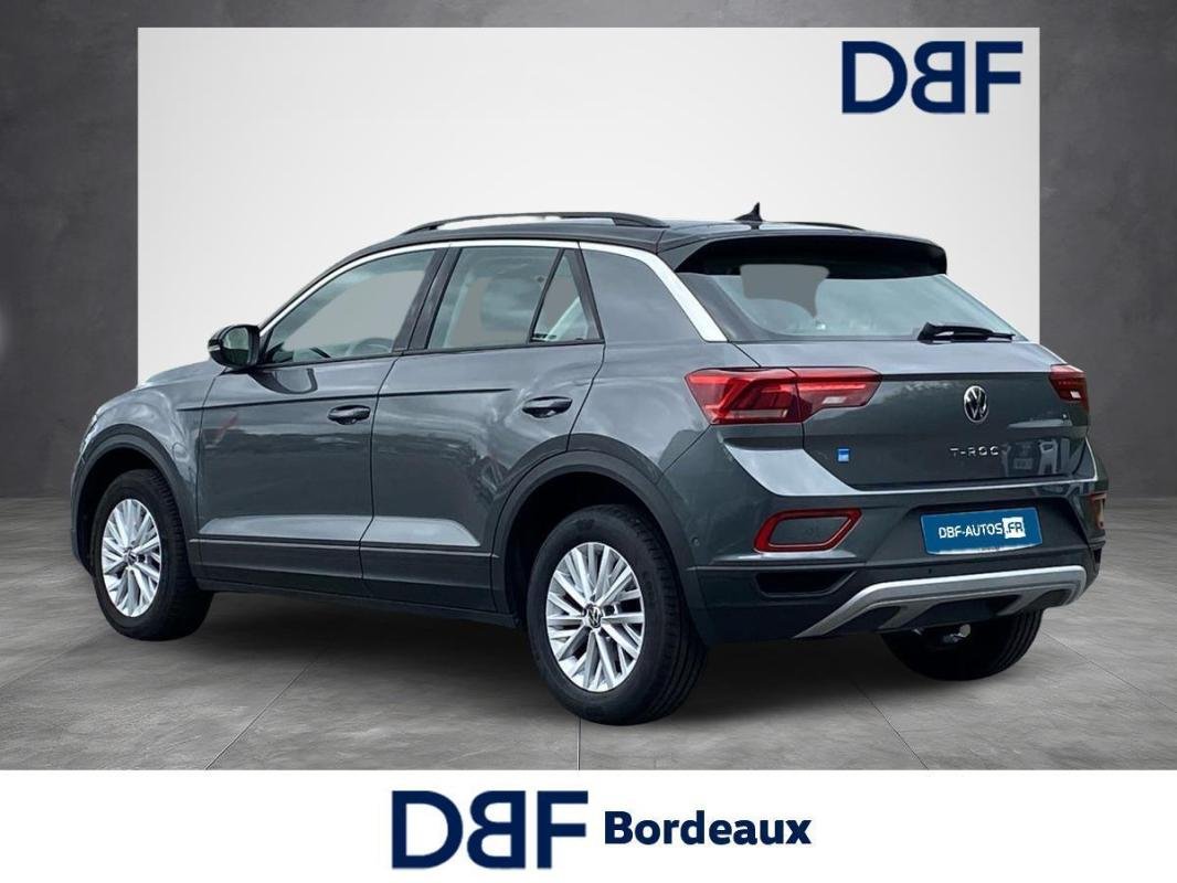 Volkswagen T-Roc - Photo 4