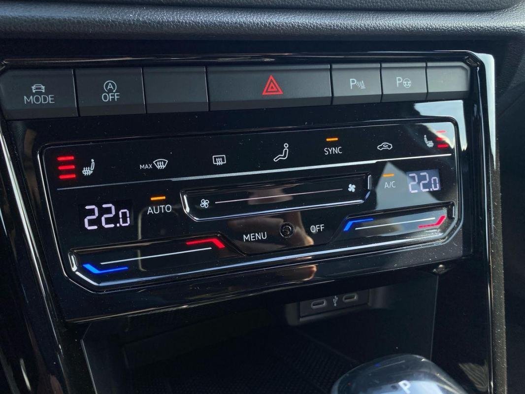 Volkswagen T-Roc - Photo 19
