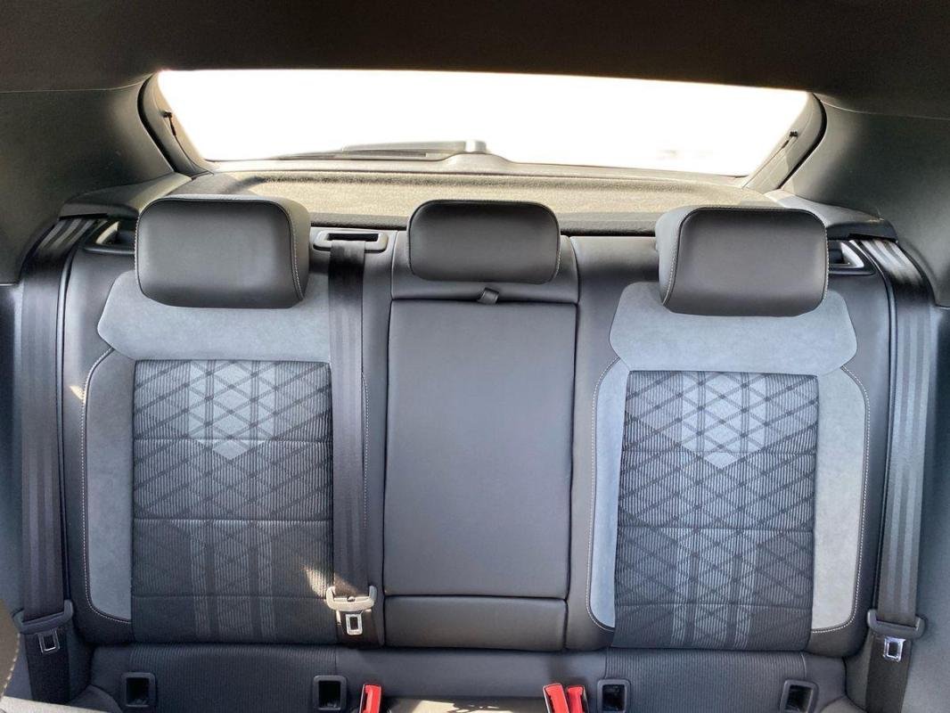 Volkswagen T-Roc - Photo 22