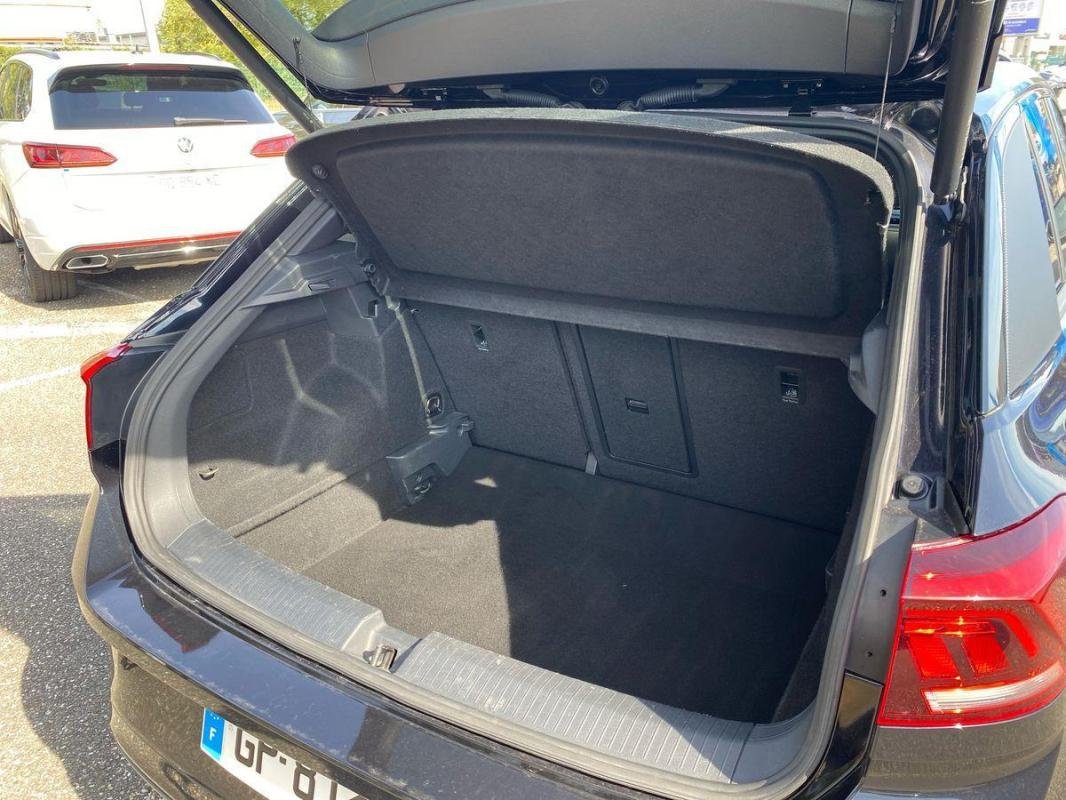 Volkswagen T-Roc - Photo 32