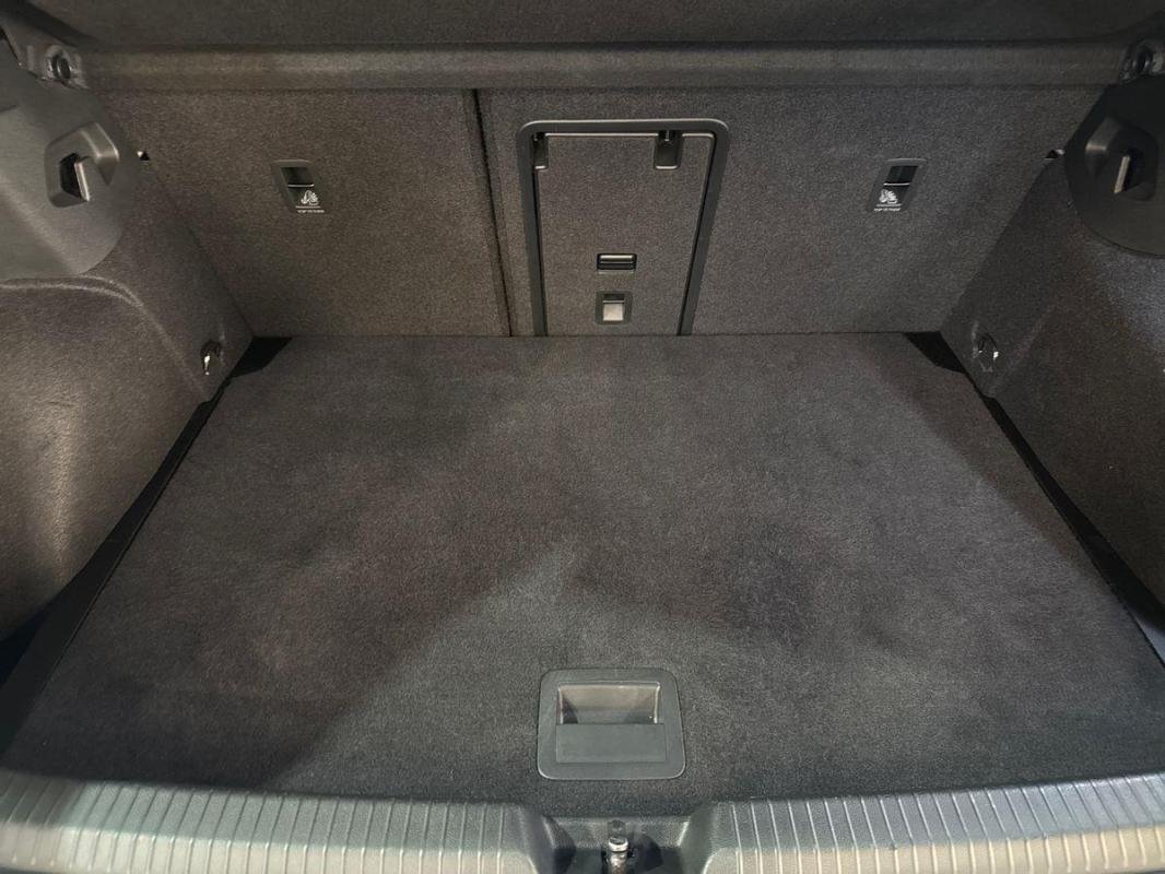 Volkswagen Golf - Photo 31