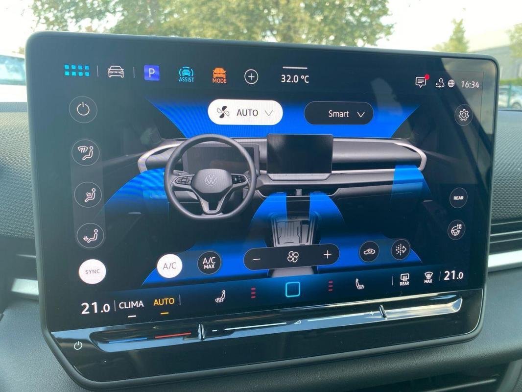 Volkswagen T-Roc - Photo 19