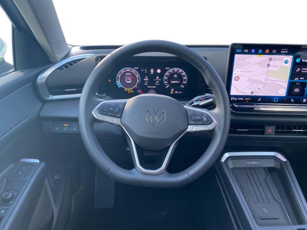Volkswagen T-Roc - Photo 24