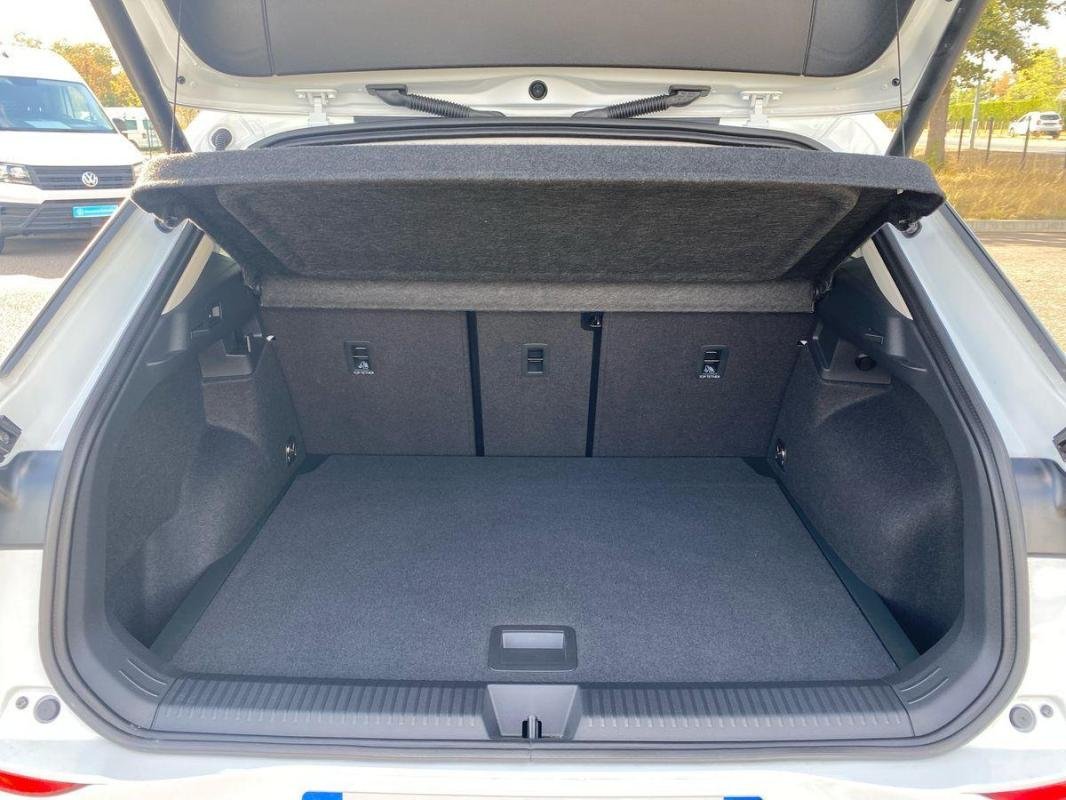 Volkswagen T-Roc - Photo 31