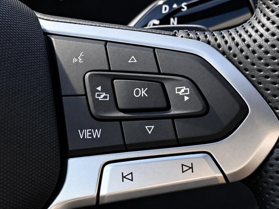 Volkswagen Tiguan - Photo 23