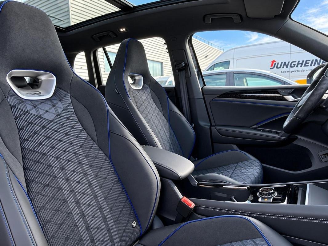 Volkswagen Tiguan - Photo 30
