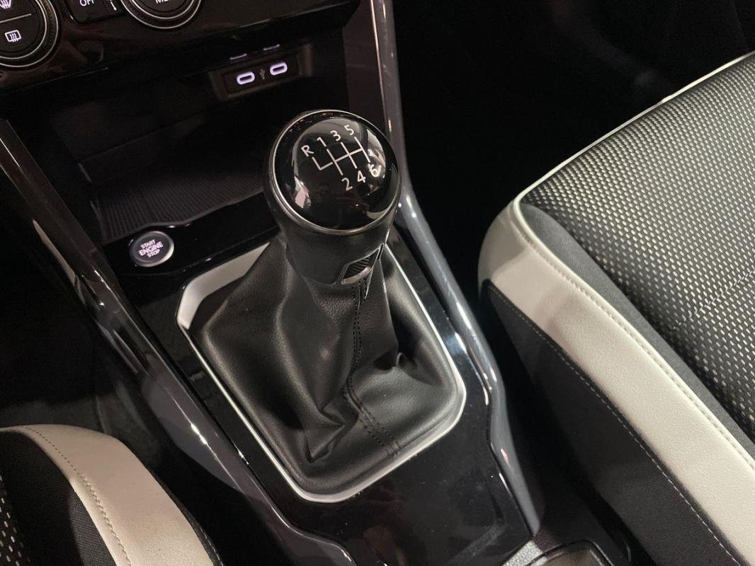 Volkswagen T-Roc - Photo 11