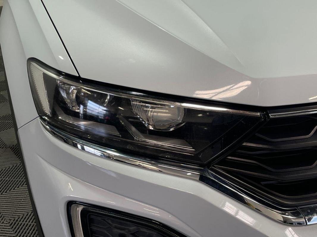 Volkswagen T-Roc - Photo 25