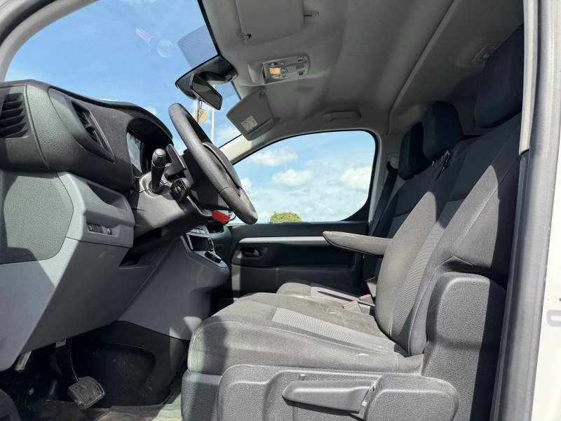 Peugeot Expert - Photo 16