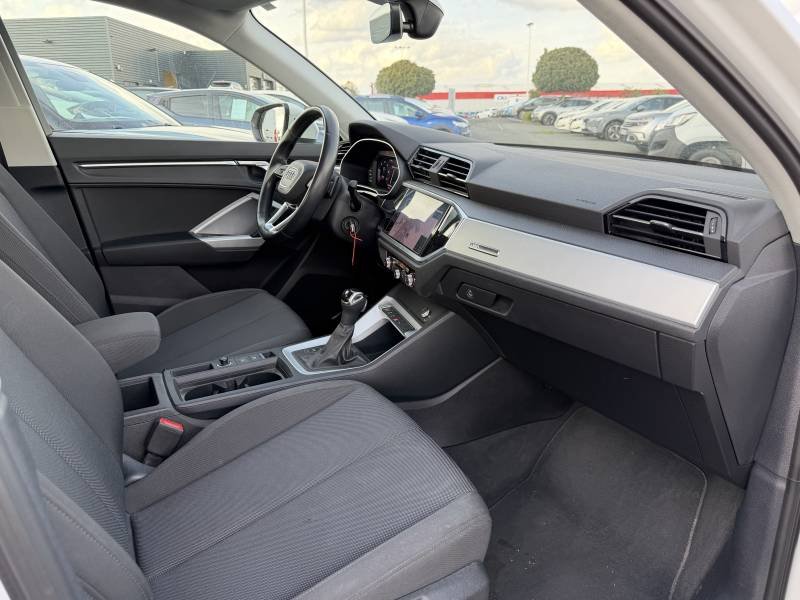 Audi Q3 - Photo 15