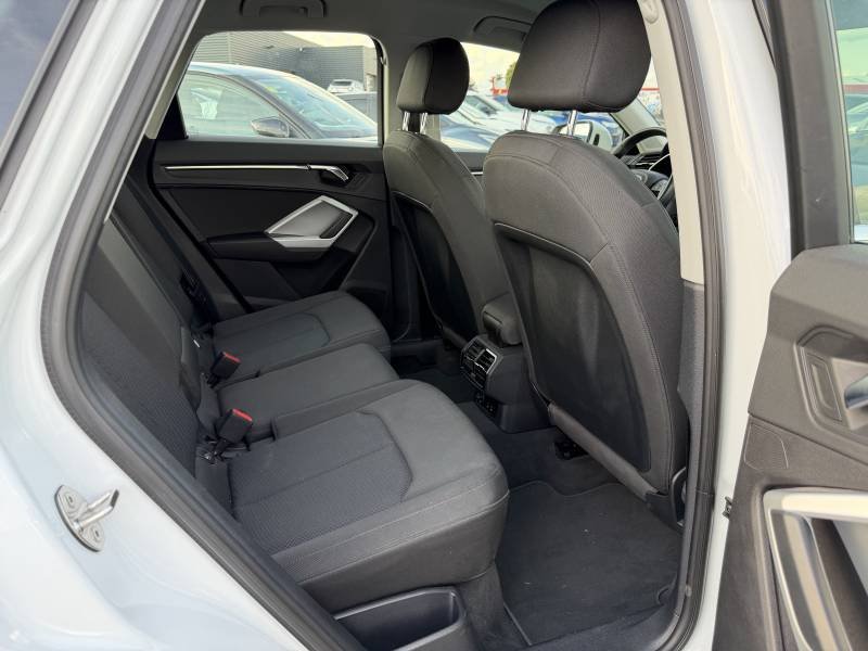 Audi Q3 - Photo 17