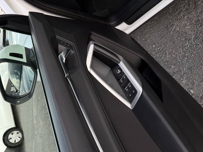 Audi Q3 - Photo 34