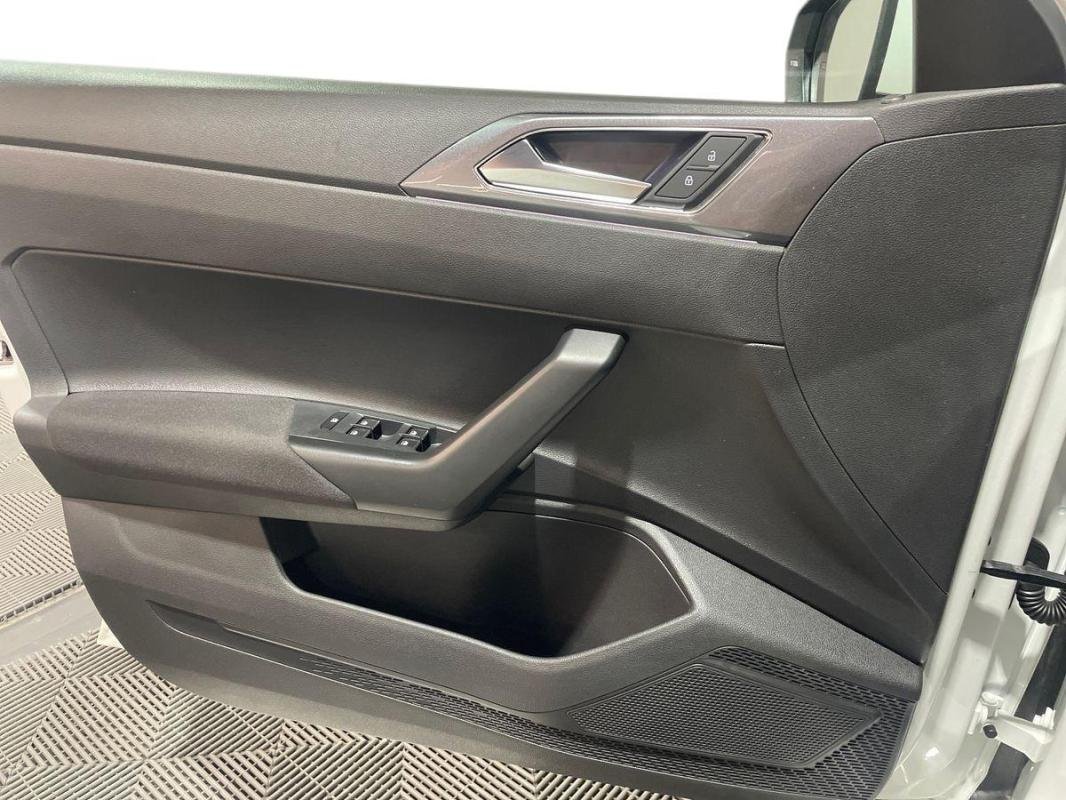 Volkswagen Polo - Photo 15