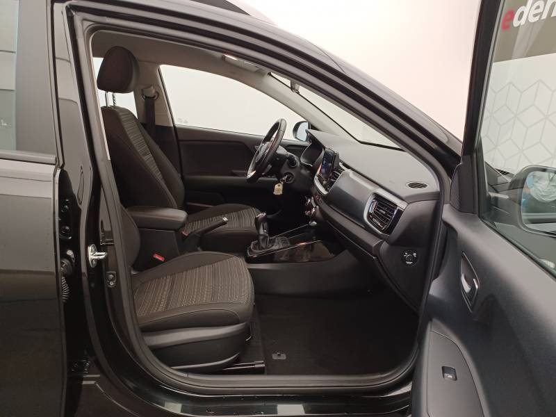 Kia Stonic - Photo 13