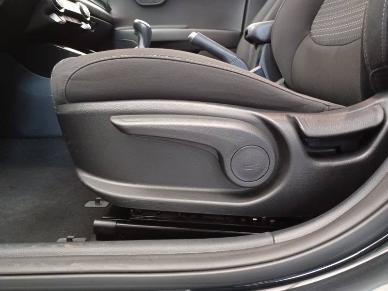Kia Stonic - Photo 29