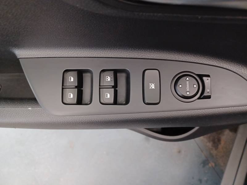Kia Stonic - Photo 30
