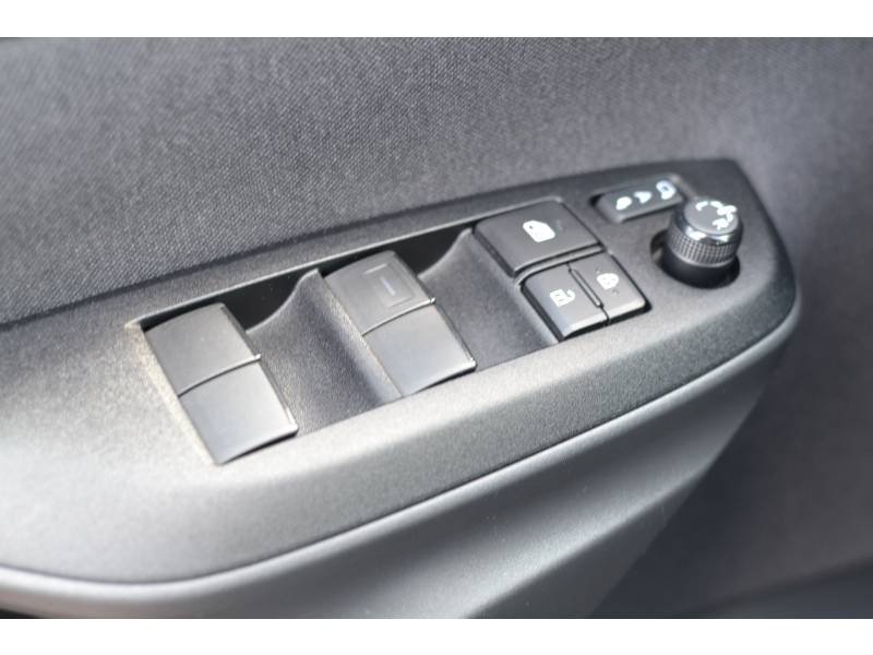 Toyota Yaris - Photo 23