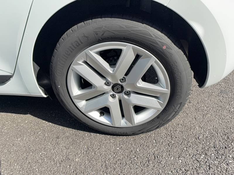 Renault Clio - Photo 15
