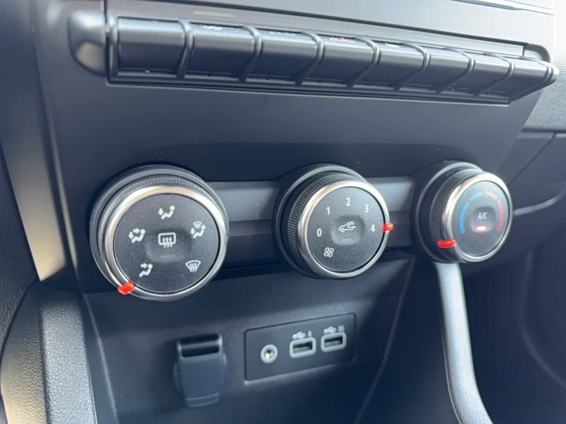 Renault Clio - Photo 33