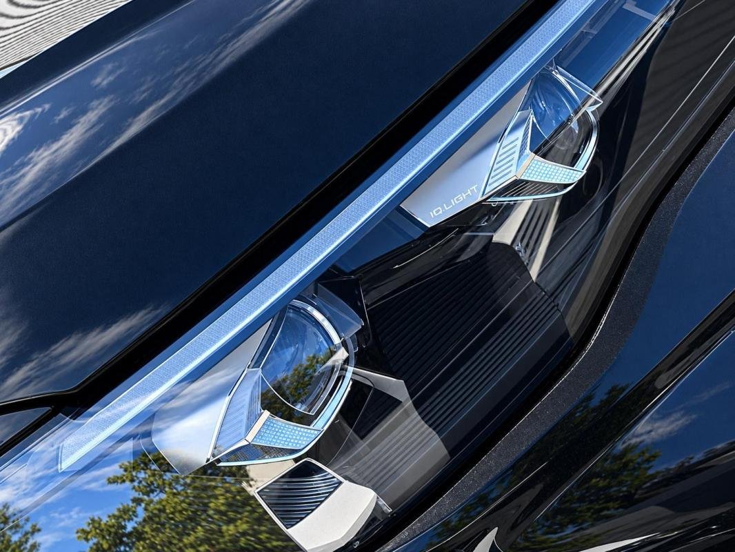 Volkswagen Tiguan - Photo 11