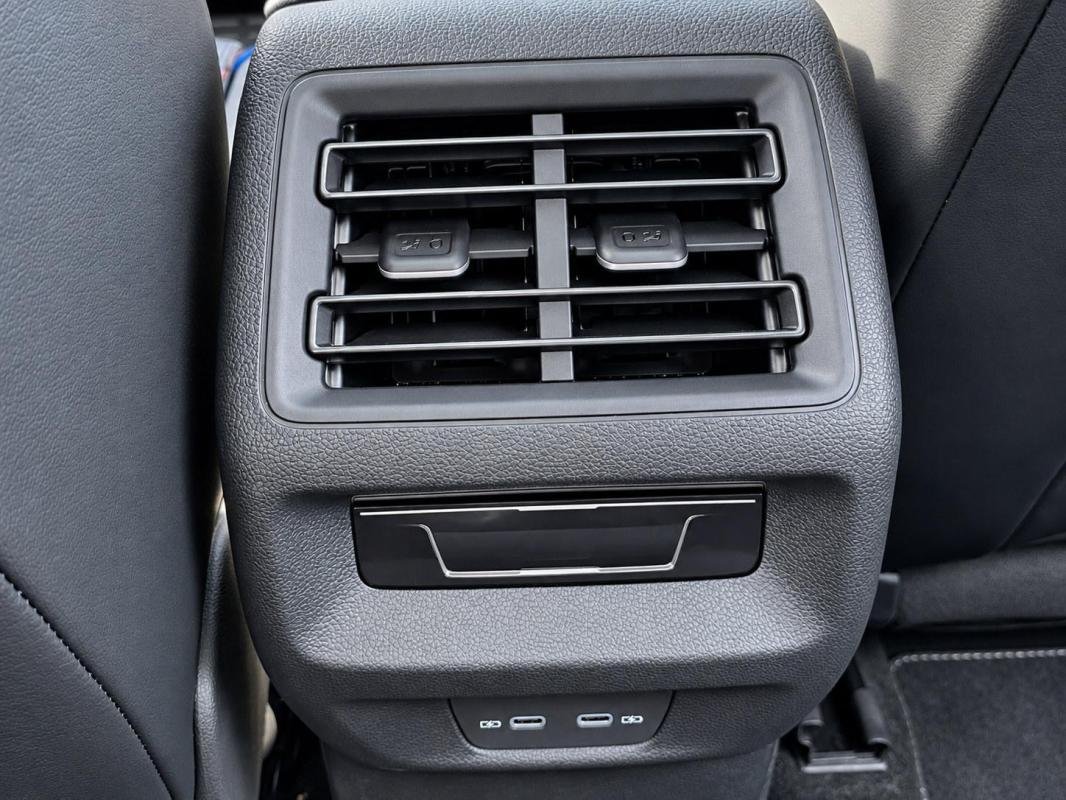 Volkswagen Tiguan - Photo 29
