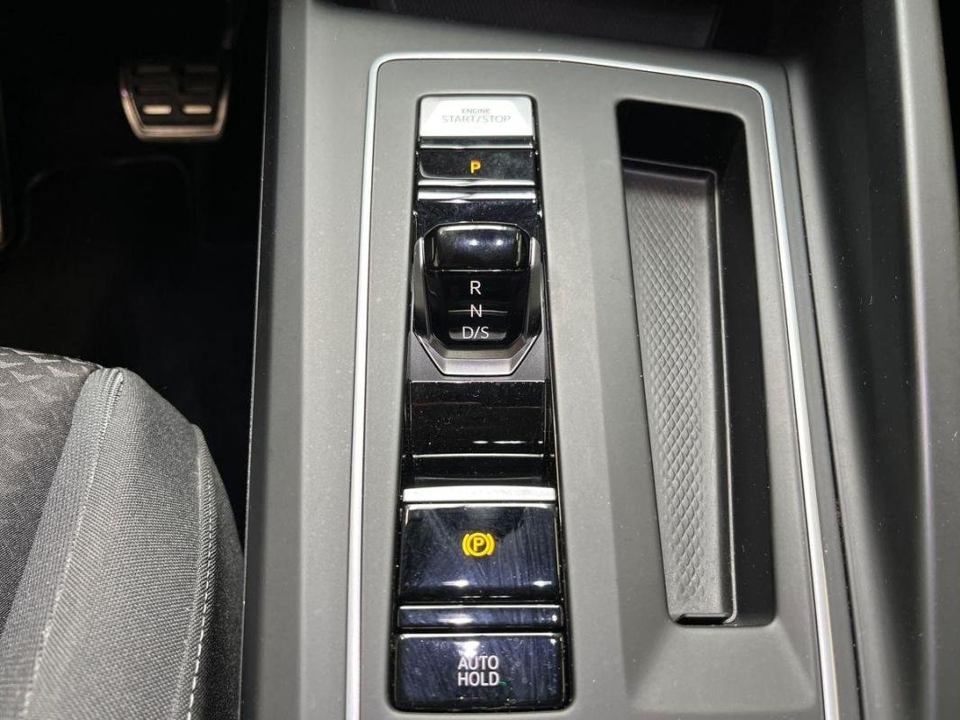 Volkswagen Golf - Photo 11