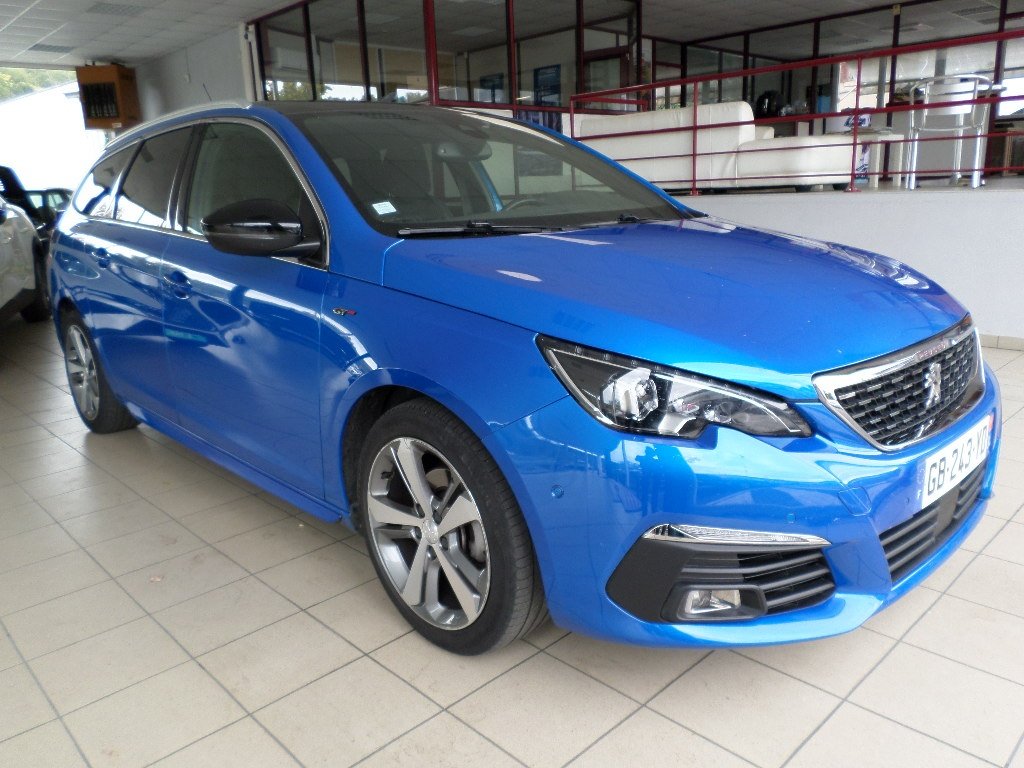 Peugeot 308 SW - Photo 2