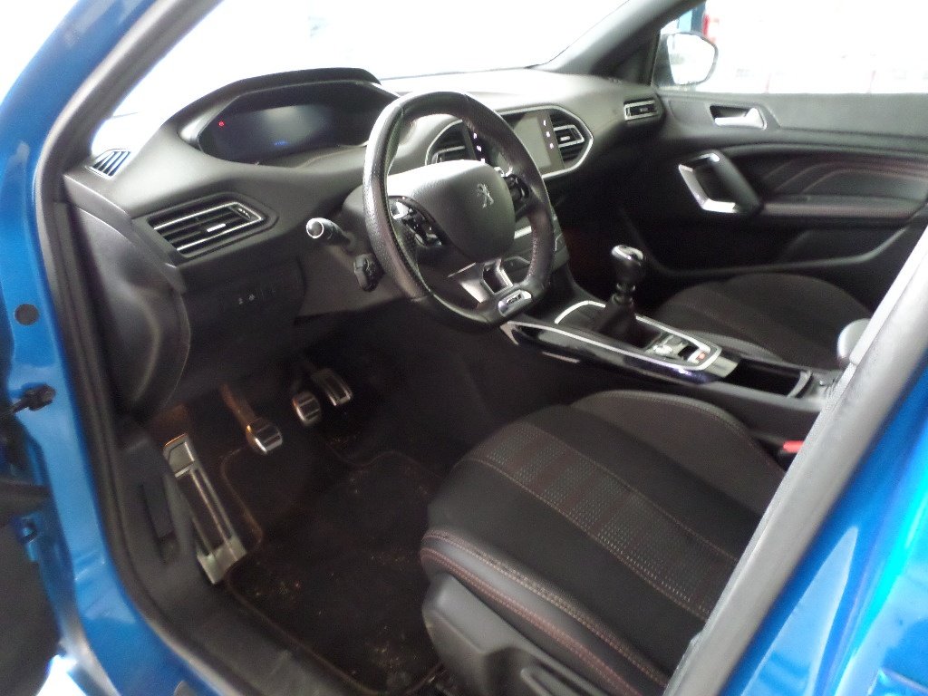 Peugeot 308 SW - Photo 5