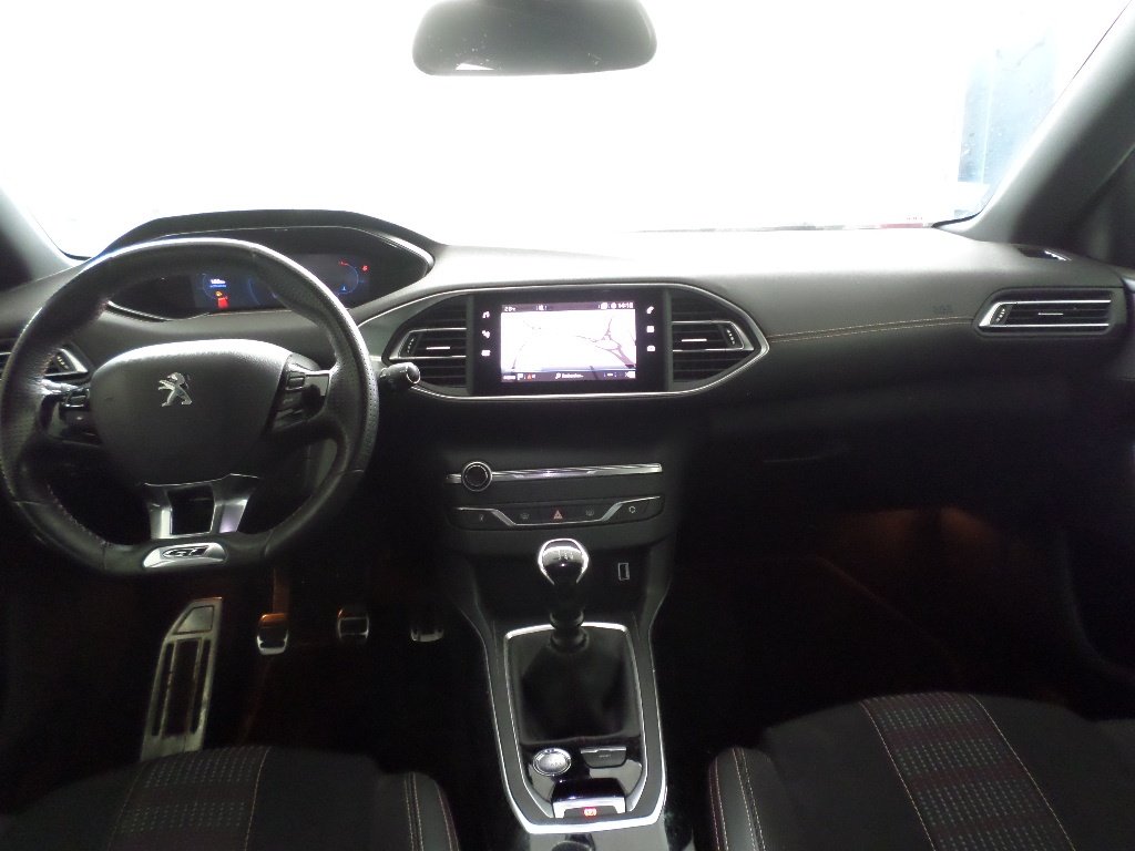 Peugeot 308 SW - Photo 6