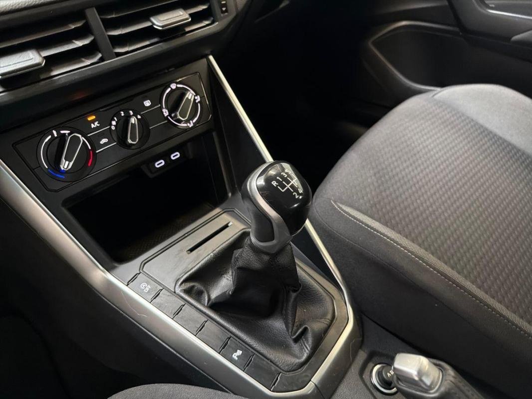 Volkswagen Polo - Photo 11
